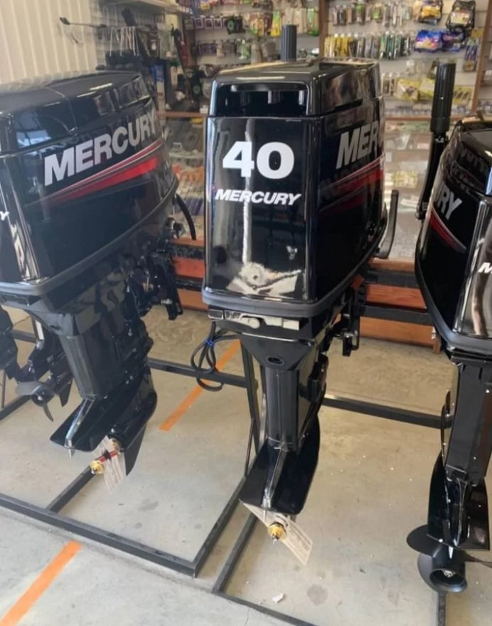 Купить 2х-тактный лодочный мотор MERCURY 40 MH 697CC   Б/У в Набережных Челнах